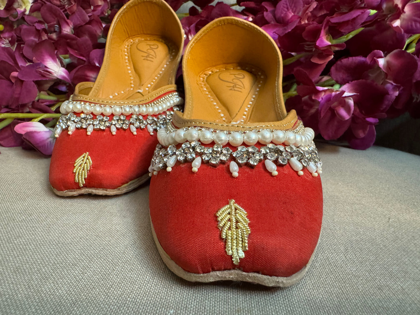 Red Embroidered Jutti