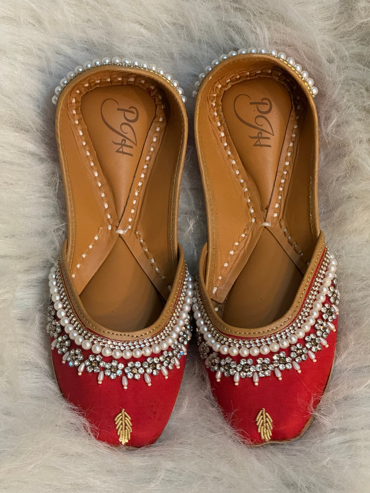 Red Embroidered Jutti